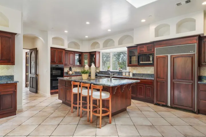 15718 Circo Diegueno, Rancho Santa Fe, California 92091
