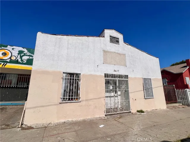 8415 S Central Avenue, Los Angeles, California 90001