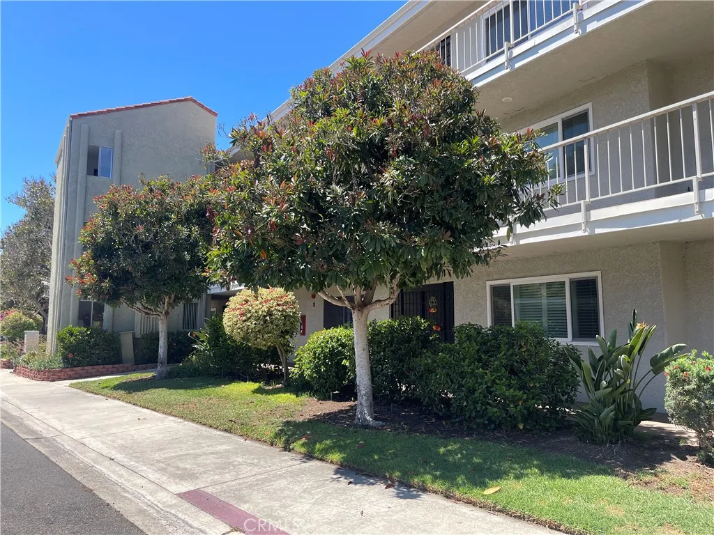 5369 Algarrobo 1g, Laguna Woods, California 92637, 3 Bedrooms Bedrooms, ,2 BathroomsBathrooms,Residential,For Sale,Algarrobo,OC25117740