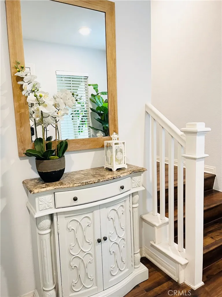 14120 W Willow Lane, Van Nuys, California 91405 home-pic-7