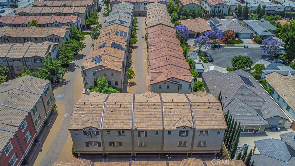 14120 W Willow Lane, Van Nuys, California 91405 home-pic-38