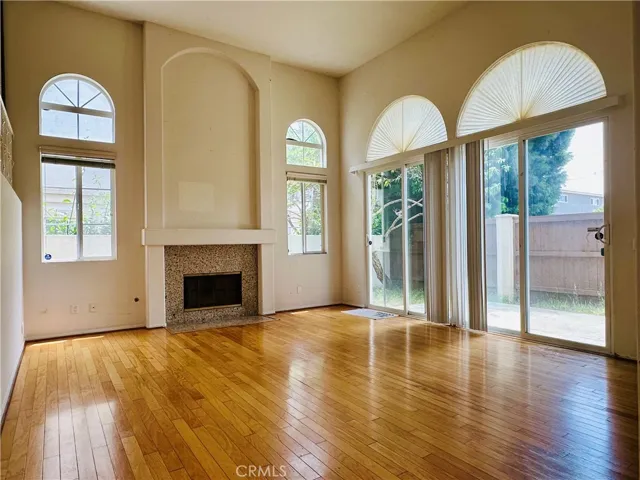 Bright living room with fireplace