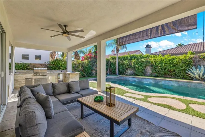 44875 Via Catalina - Bkyd Covered Patio