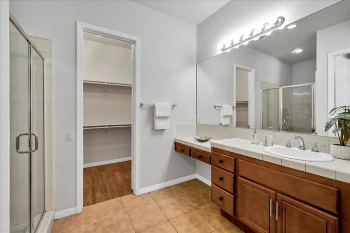 44875 Via Catalina - Second Bdrm Bathrm