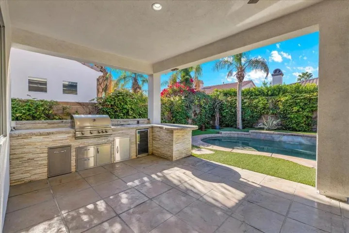 44875 Via Catalina - Outdoor Kitchen