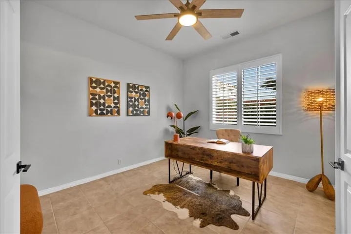 44875 Via Catalina - Office