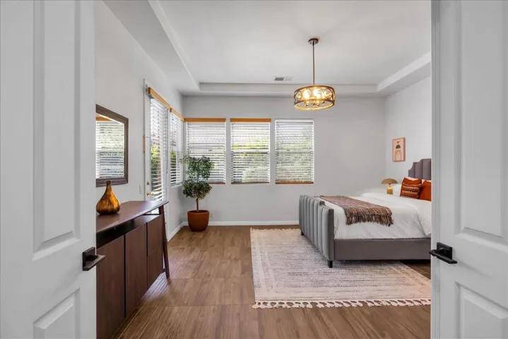 44875 Via Catalina - Primary Bedroom