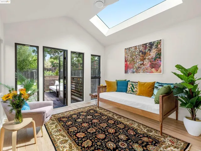 Guestroom/Sunroom/Office