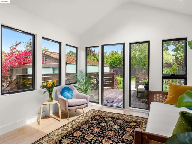 Guestroom/Sunroom/Office