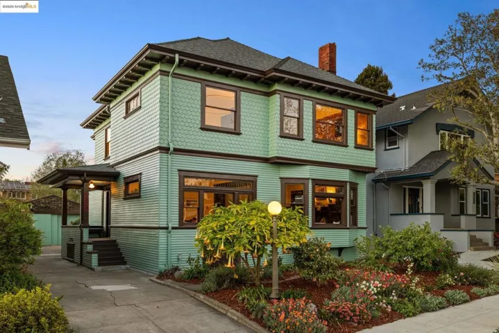 380 60th Street, Oakland, California 94618