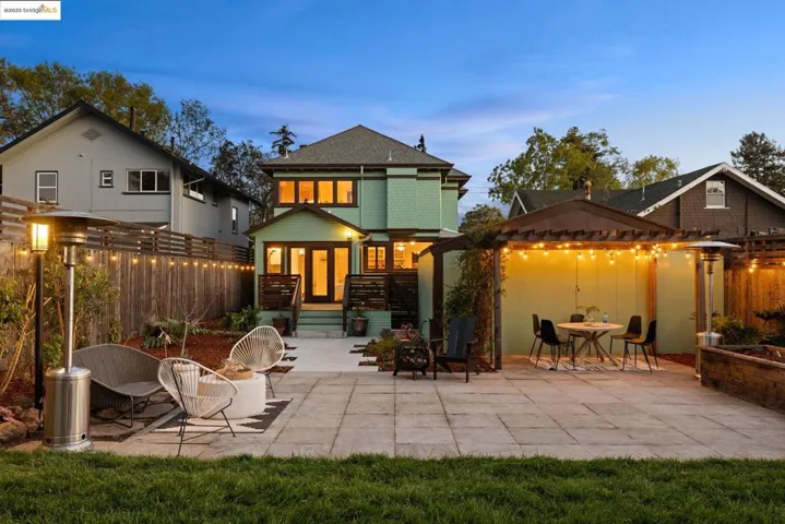 380 60th Street, Oakland, California 94618