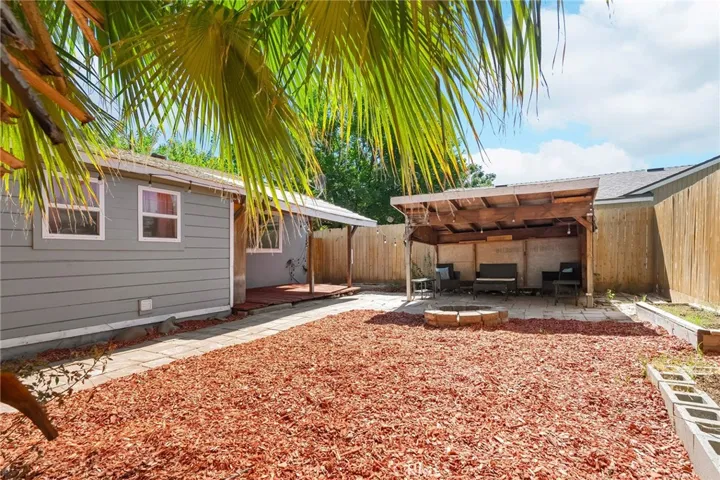 Fire Pit area and Gazeebo