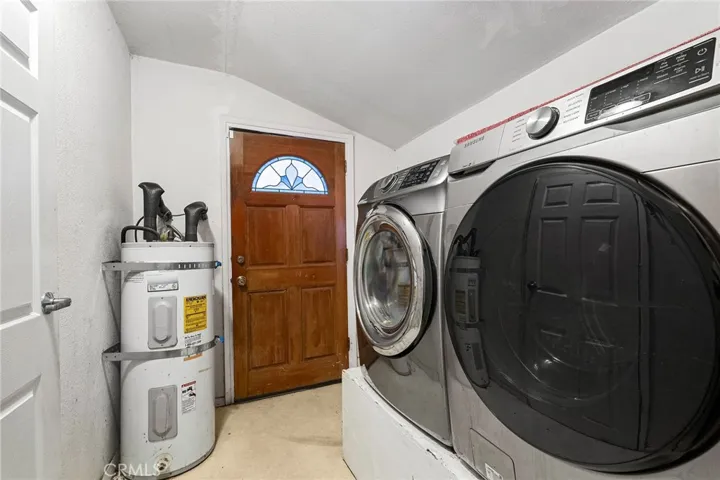 Laundry, Washer and Dryer included
