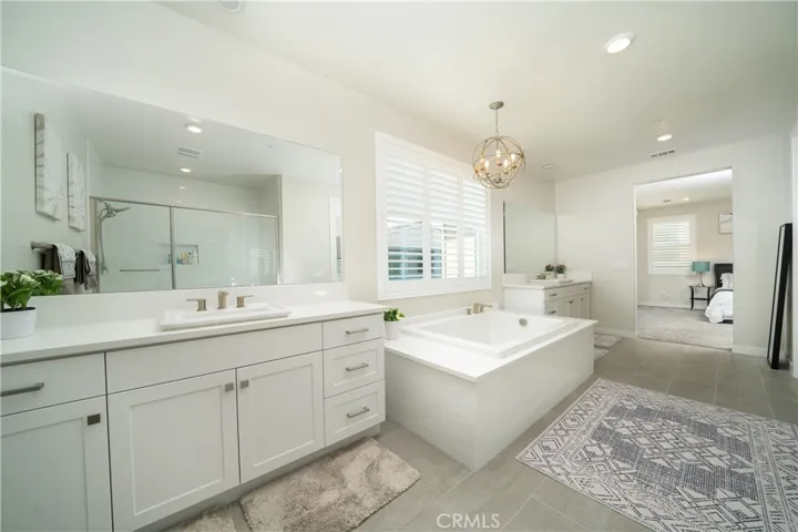 639 Athos, Lake Forest, California 92630