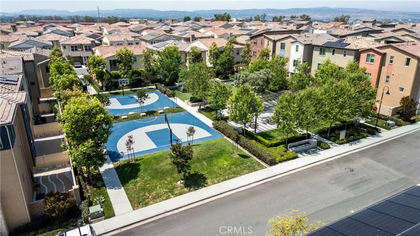 639 Athos, Lake Forest, California 92630