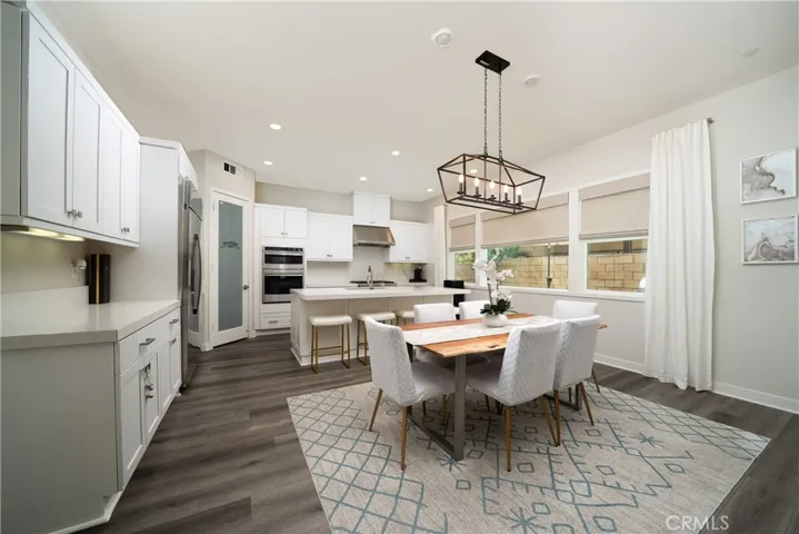 639 Athos, Lake Forest, California 92630