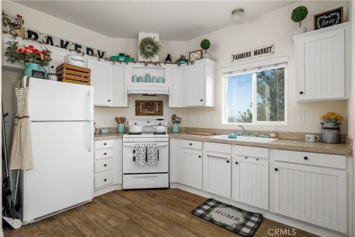 31885 Red Mountain Road, Hemet, California 92544