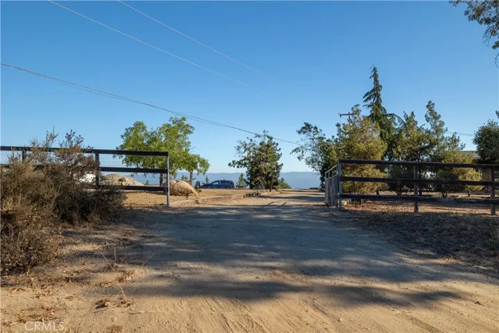 31885 Red Mountain Road, Hemet, California 92544
