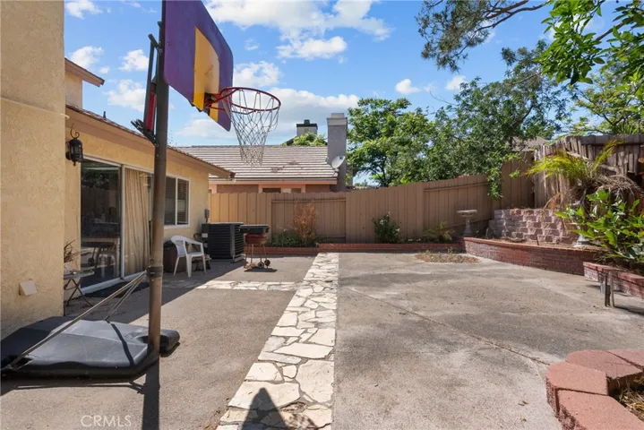 20015 Gilbert Drive, Canyon Country, California 91351