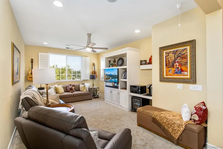 1284 Panorama Ridge Rd, Oceanside, California 92056