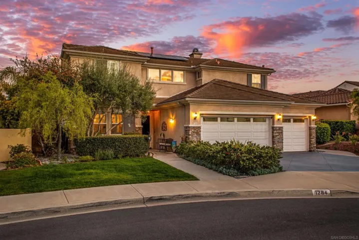1284 Panorama Ridge Rd, Oceanside, California 92056