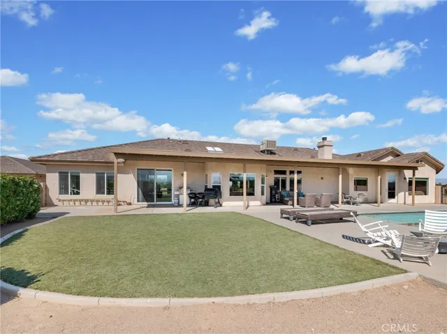 8650 Verbena Road, Oak Hills, California 92344