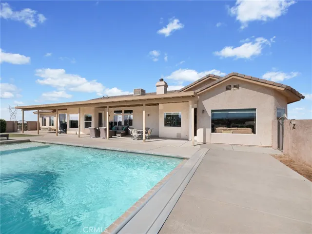 8650 Verbena Road, Oak Hills, California 92344