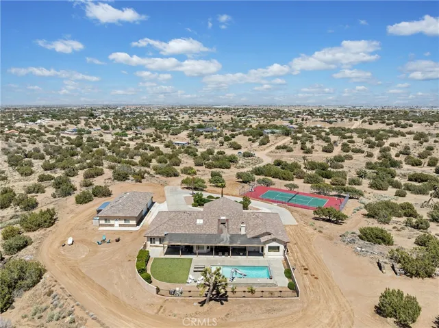 8650 Verbena Road, Oak Hills, California 92344