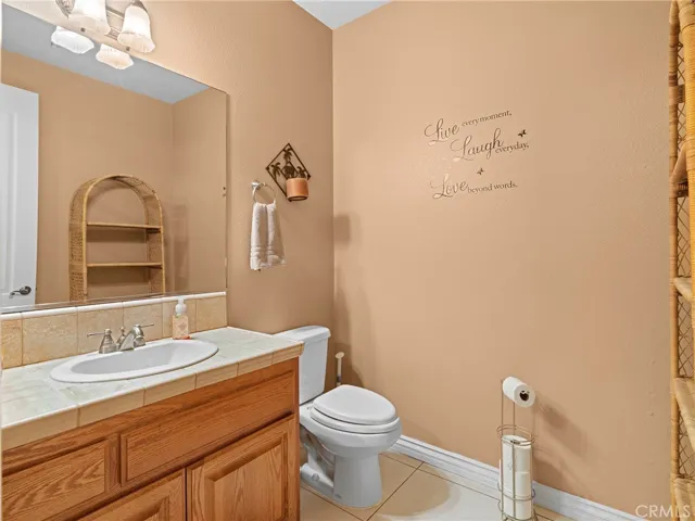 8650 Verbena Road, Oak Hills, California 92344