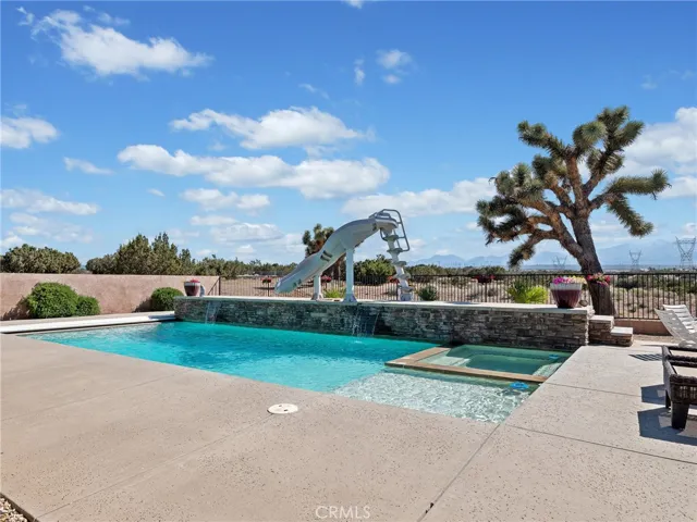 8650 Verbena Road, Oak Hills, California 92344