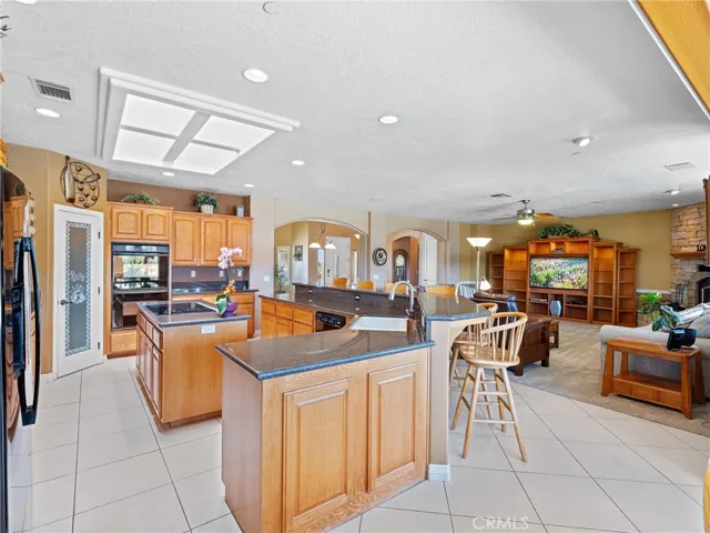 8650 Verbena Road, Oak Hills, California 92344