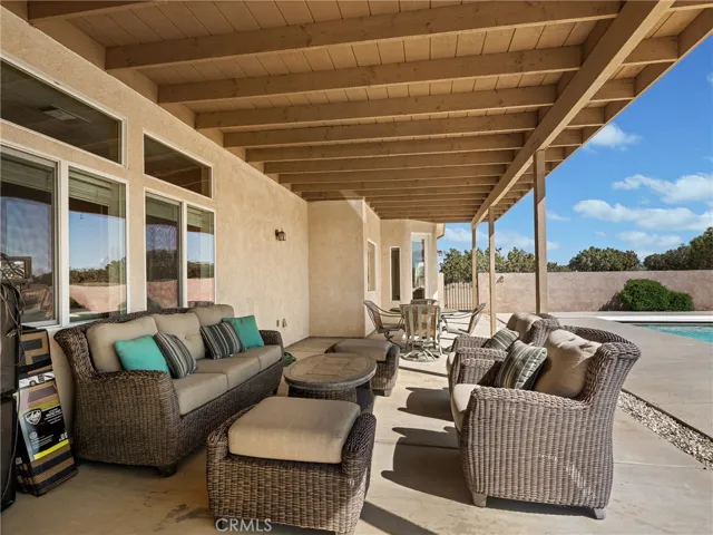 8650 Verbena Road, Oak Hills, California 92344