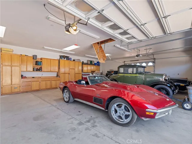 8650 Verbena Road, Oak Hills, California 92344
