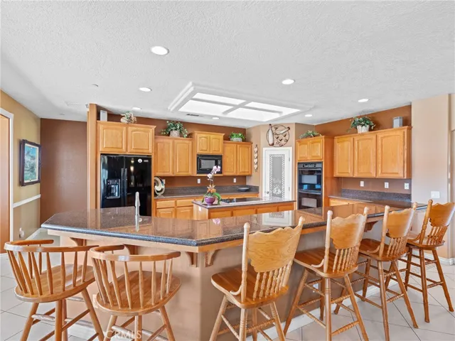 8650 Verbena Road, Oak Hills, California 92344
