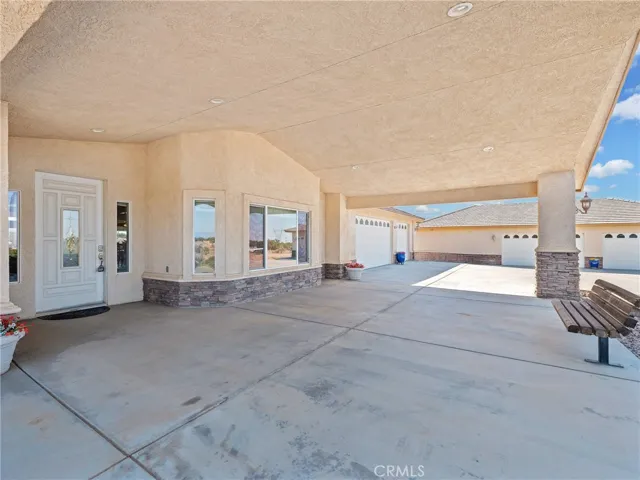 8650 Verbena Road, Oak Hills, California 92344