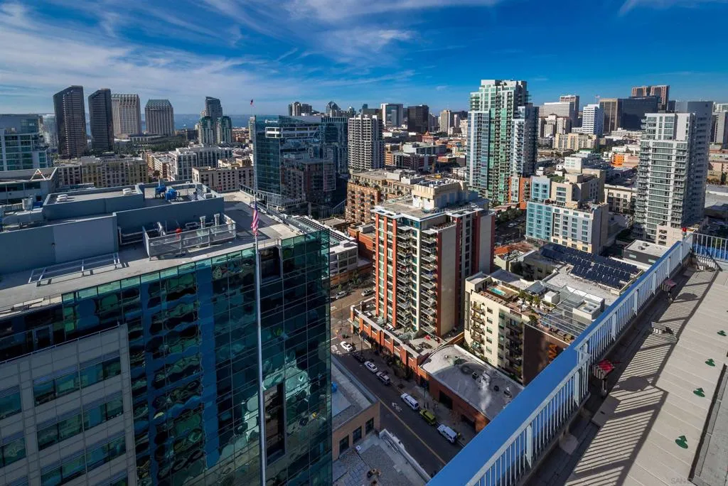 321 10th Ave. 1608, San Diego, California 92101 home-pic-42