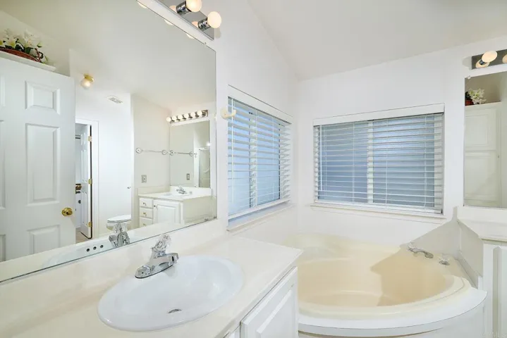 3339 Don Tomaso Drive, Carlsbad, California 92010