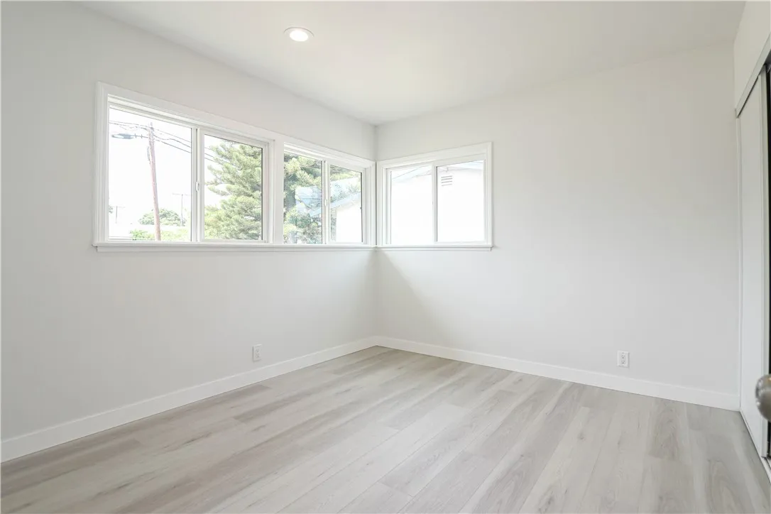 1419 W Laster Avenue, Anaheim, California 92802 home-pic-13