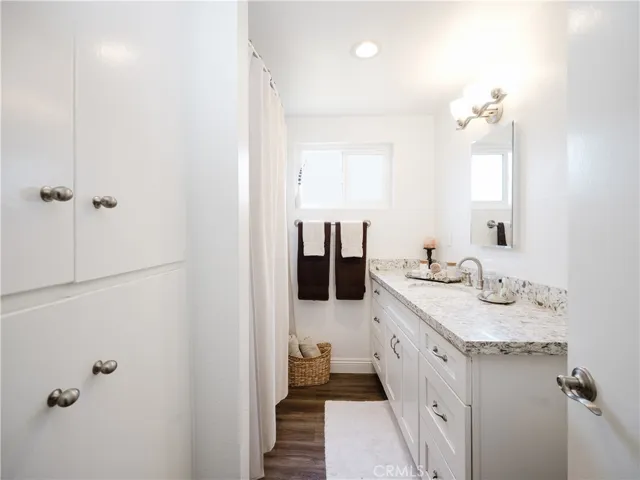 4239 Ish Drive, Simi Valley, California 93063