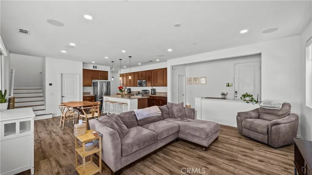 36434 Geranium Drive, Lake Elsinore, California 92532 home-pic-6