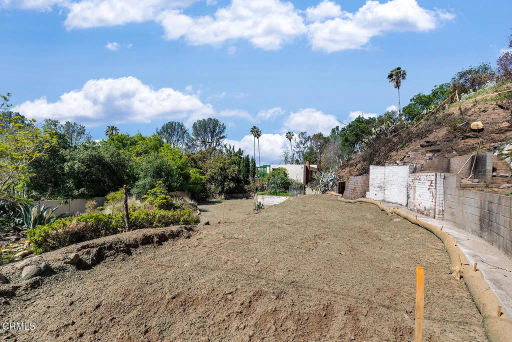 2115 Pinecrest Dr, Pasadena, California 91001 home-pic-3