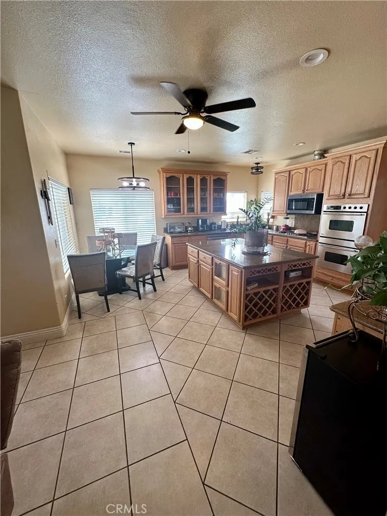 42500 20th Street West, Lancaster, California 93534 home-pic-5