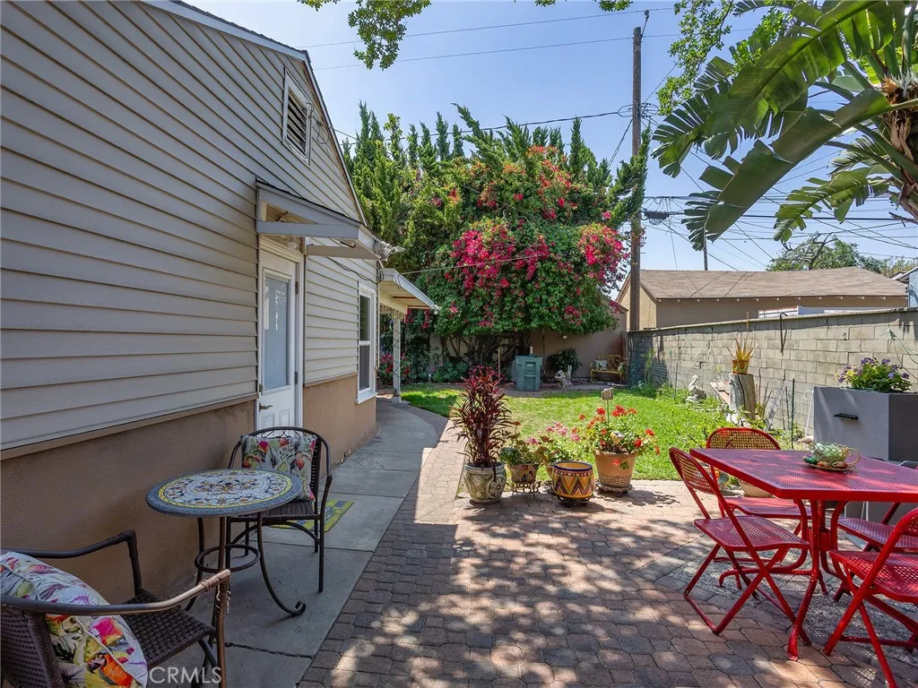 515 N Shelton Street, Burbank, California 91506 home-pic-32