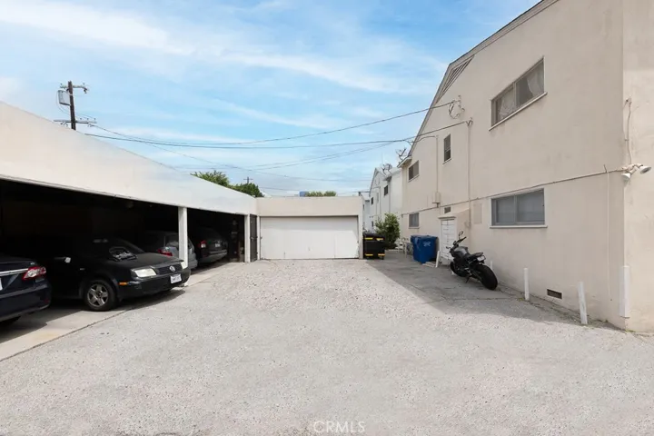 6 Parking Spaces