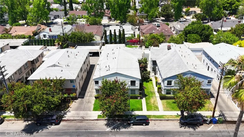 5319 Whitsett Avenue, Valley Village, California 91607
