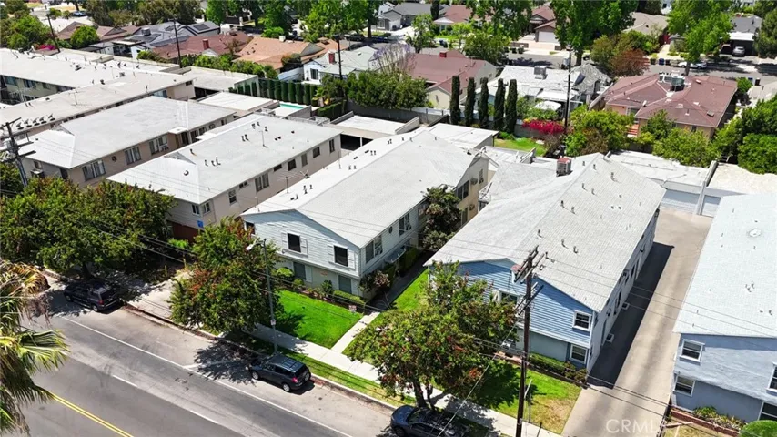 5319 Whitsett Avenue, Valley Village, California 91607