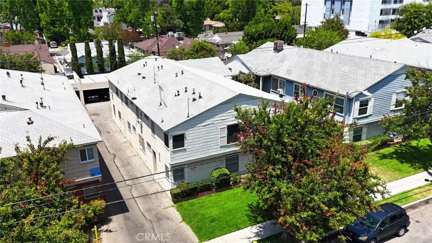5319 Whitsett Avenue, Valley Village, California 91607