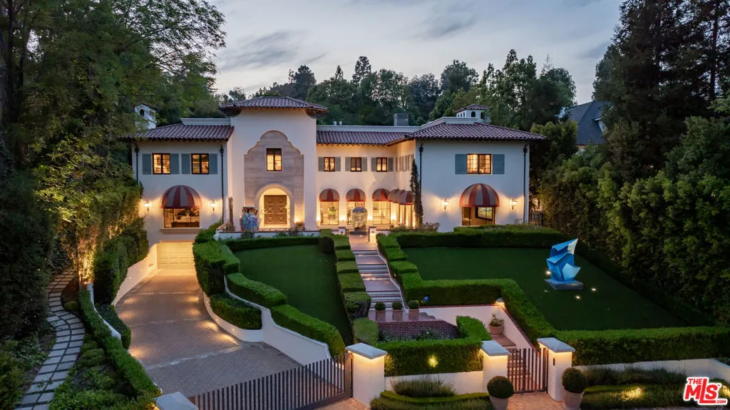 4009 Valley Meadow Road, Encino, California 91436, 6 Bedrooms Bedrooms, ,10 BathroomsBathrooms,Residential,For Sale,Valley Meadow,25544625