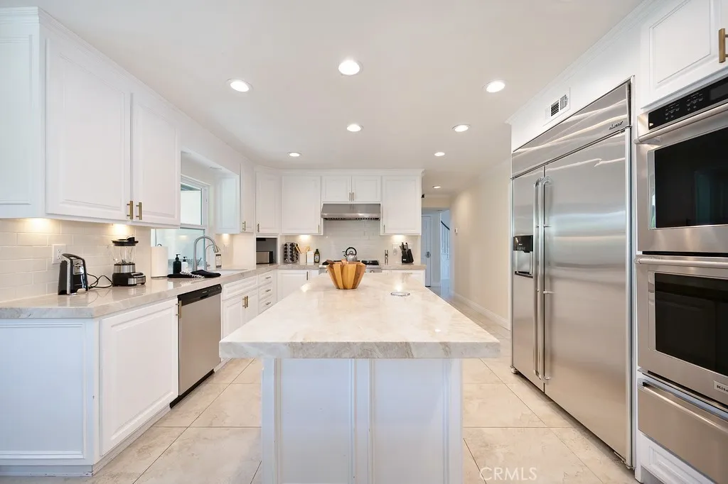 25570 Fuerte Road, Temecula, California 92590 home-pic-21