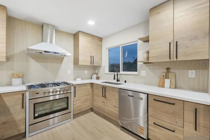 3114 Chollas Rd, San Diego, California 92105